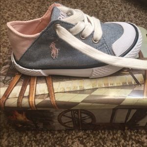 Toddler Girls size 5 sneakers like new